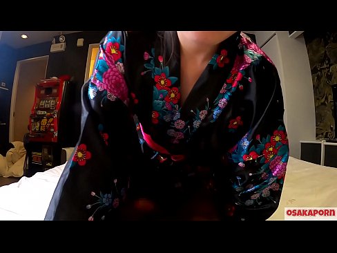 ❤️ Tânără fată de cosplay iubește sexul până la orgasm cu un squirt într-o călușară și o felație. Fată asiatică cu păsărica păroasă și sâni frumoși în costum tradițional japonez în video amator care arată masturbarea cu jucării de sex. Sakura 3 OSAKAPORN. ❤️❌  at us ❤