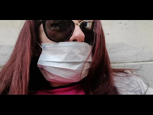 ❤️ Nicoletta se răzbună pe vecinul ei și face pipi în garajul lui (Special Covid19 Carantină italiană) ❤️❌  at us ❤